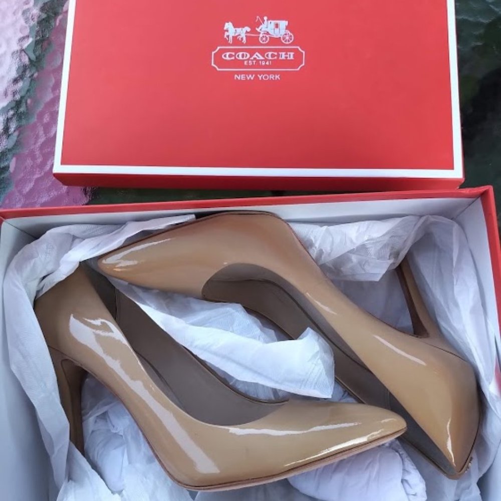 Coach Harlee Patent Leather Pumps 8.5 Light Camel